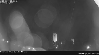 immagine della webcam nei dintorni di Fiastra: webcam San Severino Marche