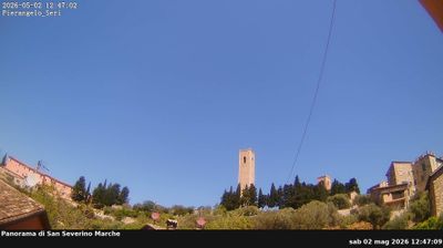 immagine della webcam nei dintorni di Pintura di Bolognola: webcam San Severino Marche