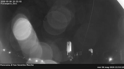immagine della webcam nei dintorni di Serravalle di Chienti: webcam San Severino Marche