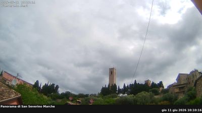 immagine della webcam nei dintorni di Serravalle di Chienti: webcam San Severino Marche