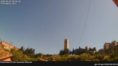 immagine della webcam nei dintorni di Sassotetto: webcam San Severino Marche