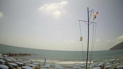 immagine della webcam nei dintorni di Marina Di Massa: webcam Marinella