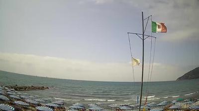 immagine della webcam nei dintorni di Riccò del Golfo di Spezia: webcam Sarzana