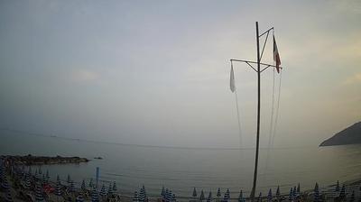 immagine della webcam nei dintorni di Massa: webcam Marinella