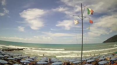 immagine della webcam nei dintorni di Riccò del Golfo di Spezia: webcam Sarzana