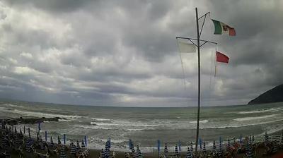 immagine della webcam nei dintorni di Sarzana: webcam Marinella