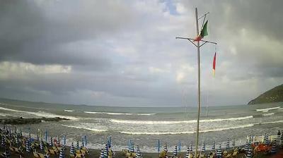 immagine della webcam nei dintorni di Forte dei Marmi: webcam Marinella