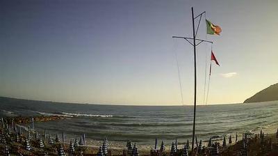 immagine della webcam nei dintorni di Marina Di Massa: webcam Marinella