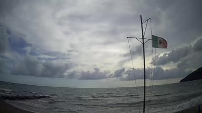 immagine della webcam nei dintorni di Manarola: webcam Sarzana