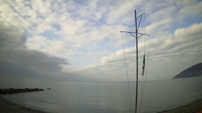 immagine della webcam nei dintorni di Vittoria Apuana: webcam Marinella