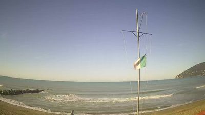 immagine della webcam nei dintorni di Le Grazie: webcam Marinella