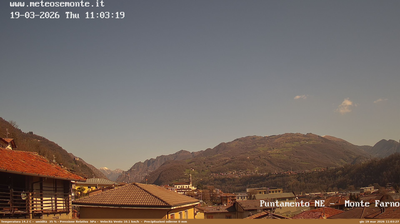 immagine della webcam nei dintorni di Zambla: webcam Fiorano al Serio