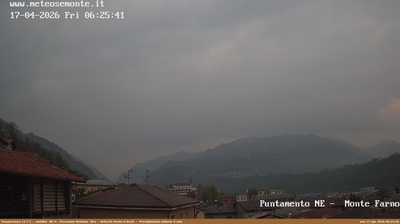 immagine della webcam nei dintorni di Roncobello: webcam Fiorano al Serio