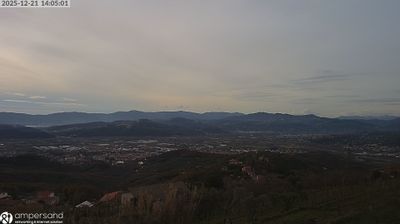 immagine della webcam nei dintorni di Marina Di Carrara: webcam Santo Stefano di Magra