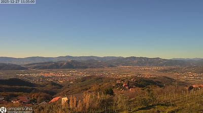 immagine della webcam nei dintorni di Marina Di Massa: webcam Santo Stefano di Magra