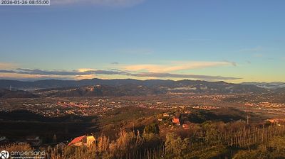 immagine della webcam nei dintorni di La Spezia: webcam Santo Stefano di Magra