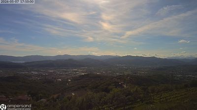 immagine della webcam nei dintorni di Campo Cecina: webcam Santo Stefano di Magra