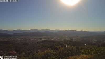 immagine della webcam nei dintorni di Corniglia: webcam Santo Stefano di Magra