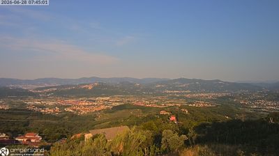 immagine della webcam nei dintorni di Riccò del Golfo di Spezia: webcam Santo Stefano di Magra