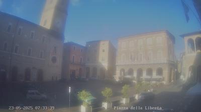immagine della webcam nei dintorni di Appignano: webcam Macerata