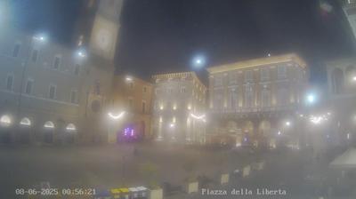 immagine della webcam nei dintorni di Jesi: webcam Macerata