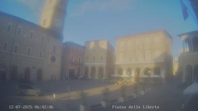 immagine della webcam nei dintorni di San Severino Marche: webcam Macerata