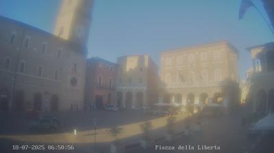 immagine della webcam nei dintorni di Lido di Fermo: webcam Macerata