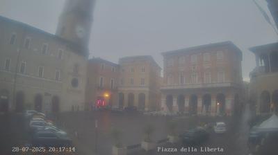 immagine della webcam nei dintorni di Jesi: webcam Macerata