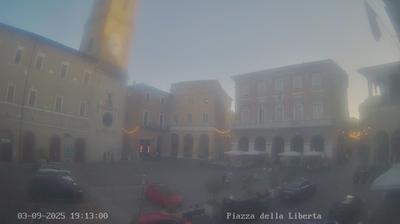 immagine della webcam nei dintorni di Porto San Giorgio: webcam Macerata