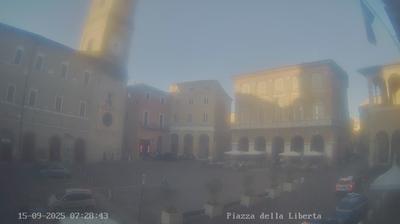immagine della webcam nei dintorni di Fiastra: webcam Macerata