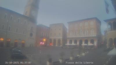 immagine della webcam nei dintorni di Porto San Giorgio: webcam Macerata
