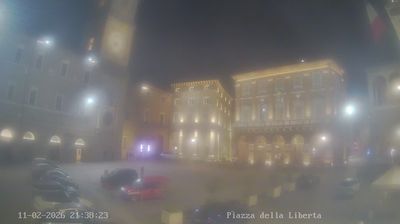 immagine della webcam nei dintorni di Treia: webcam Macerata