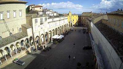 immagine della webcam nei dintorni di Appignano: webcam Fermo