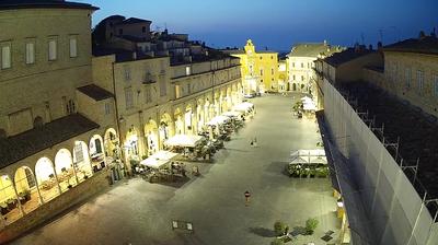 immagine della webcam nei dintorni di Villa Potenza: webcam Fermo