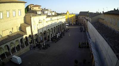 immagine della webcam nei dintorni di Porto San Giorgio: webcam Santa Maria a Mare