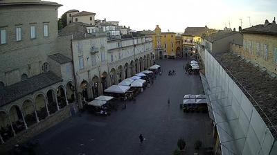 immagine della webcam nei dintorni di Macerata: webcam Fermo
