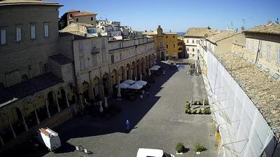 immagine della webcam nei dintorni di Macerata: webcam Fermo