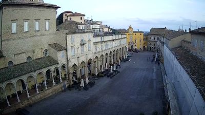 immagine della webcam nei dintorni di Macerata: webcam Fermo