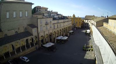 immagine della webcam nei dintorni di Macerata: webcam Fermo