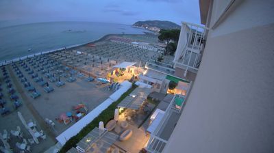 immagine della webcam nei dintorni di Albenga: webcam San Bartolomeo al Mare