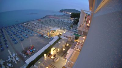 immagine della webcam nei dintorni di Diano Marina: webcam San Bartolomeo al Mare