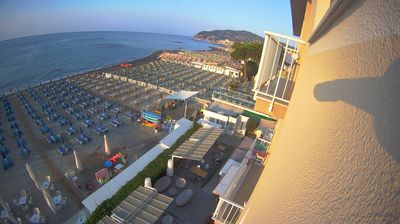 immagine della webcam nei dintorni di Albenga: webcam San Bartolomeo al Mare