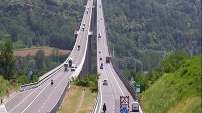 immagine della webcam nei dintorni di Benevello: webcam Salmour