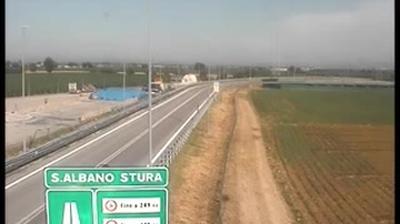 immagine della webcam nei dintorni di Magliano Alpi: webcam Montanera