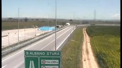 immagine della webcam nei dintorni di Salmour: webcam Montanera