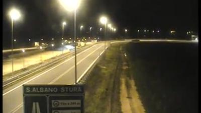 immagine della webcam nei dintorni di Carrù: webcam Montanera