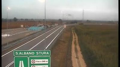 immagine della webcam nei dintorni di Cuneo Levaldigi: webcam Montanera