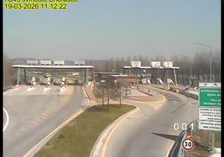 immagine della webcam nei dintorni di Serravalle Langhe: webcam Cherasco