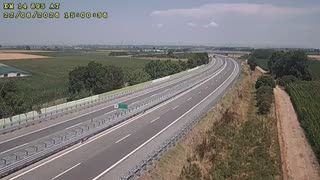 immagine della webcam nei dintorni di Salmour: webcam Montanera