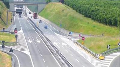 immagine della webcam nei dintorni di Cherasco: webcam Magliano Alpi